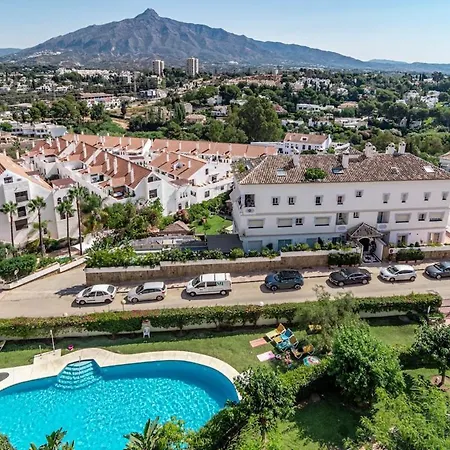 Sam2.4i- Cozy Walking Distance To Apartament Marbella