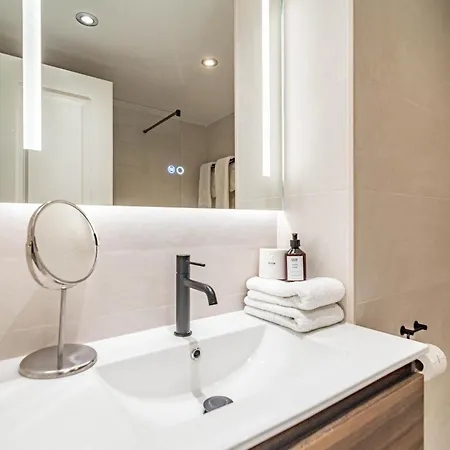 Sam24i- Cozy Walking Distance To Marbella